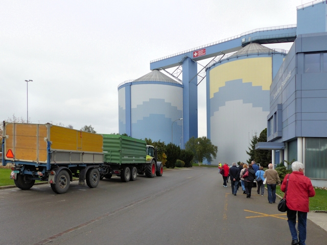 640 zuckerfabrik frauenfeld silo und traktorzug